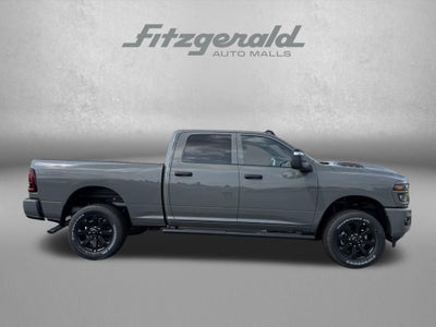 2026 RAM Ram 2500 RAM 2500 BLACK EXPRESS CREW CAB 4X4 6'4' BOX