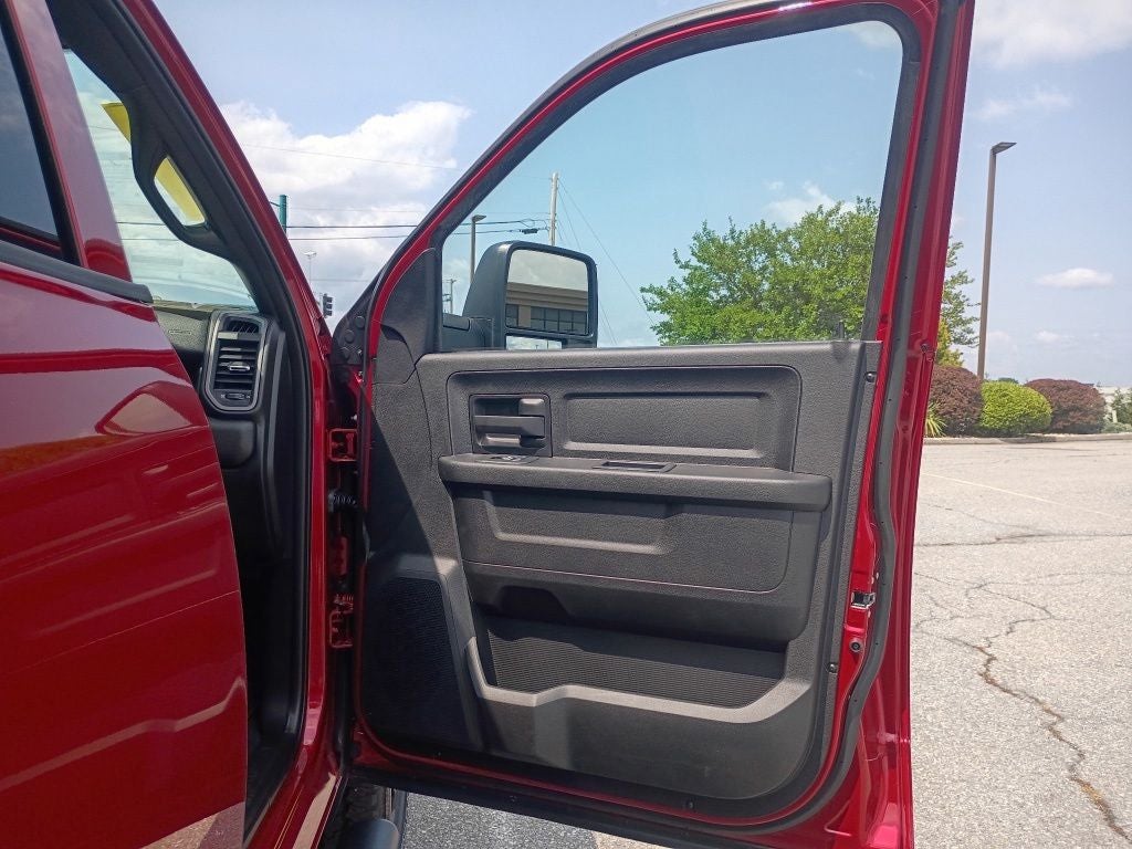 2026 RAM Ram 2500 RAM 2500 BLACK EXPRESS CREW CAB 4X4 6'4' BOX