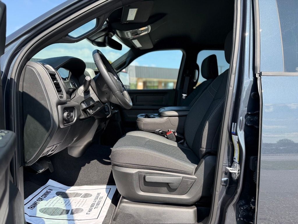 2026 RAM 2500 Black Express Crew Cab 4x4 6'4' Box