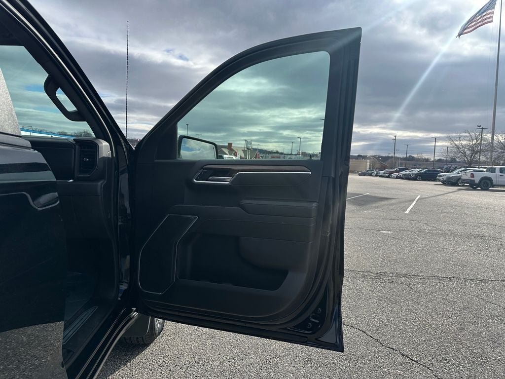 2025 Chevrolet Silverado 1500 4WD Crew Cab Standard Bed LT