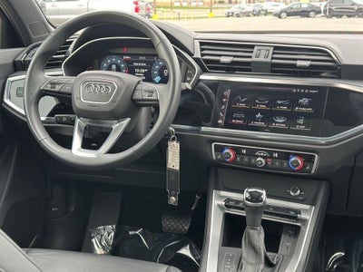 2025 Audi Q3 Premium 45 TFSI S line quattro Tiptronic