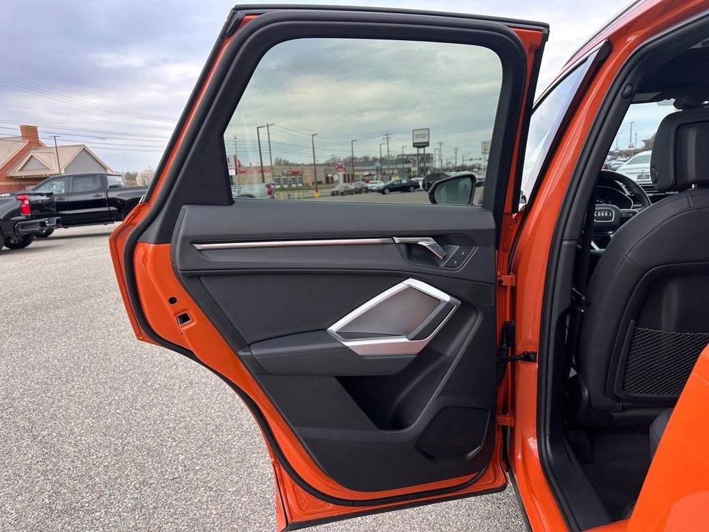 2025 Audi Q3 Premium 45 TFSI S line quattro Tiptronic