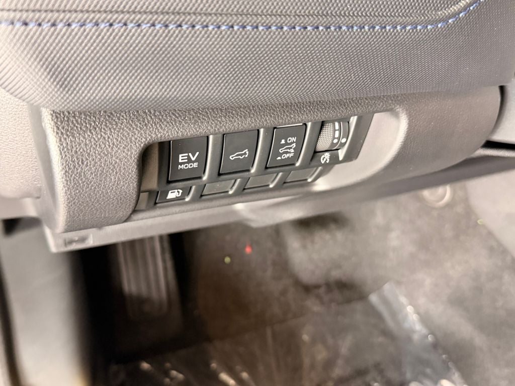 2026 Subaru FORESTER Limited Hybrid