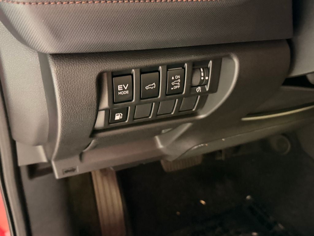 2026 Subaru FORESTER Touring Hybrid