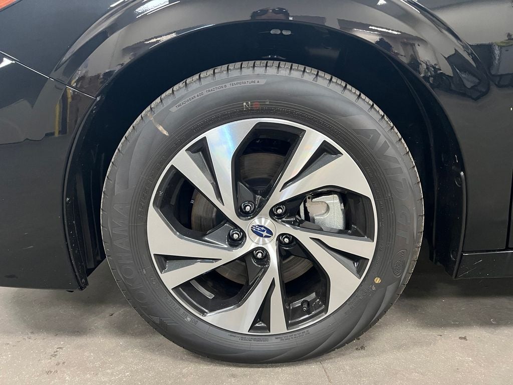 2025 Subaru LEGACY Premium