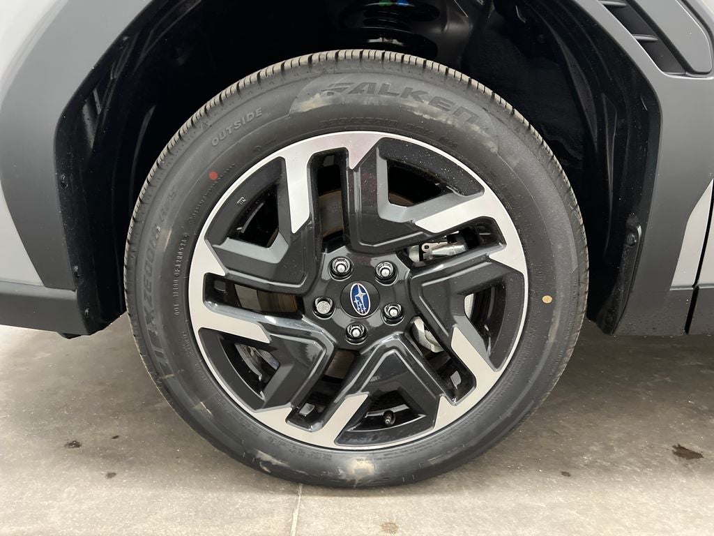 2026 Subaru FORESTER Premium Hybrid