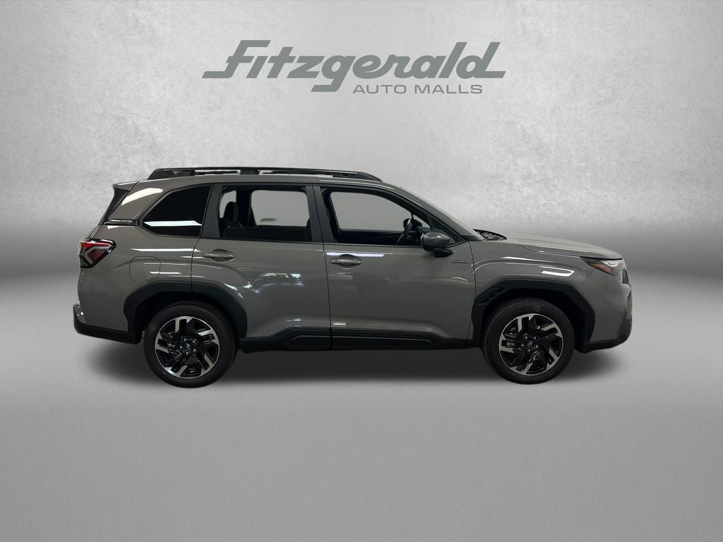 2026 Subaru FORESTER Premium Hybrid