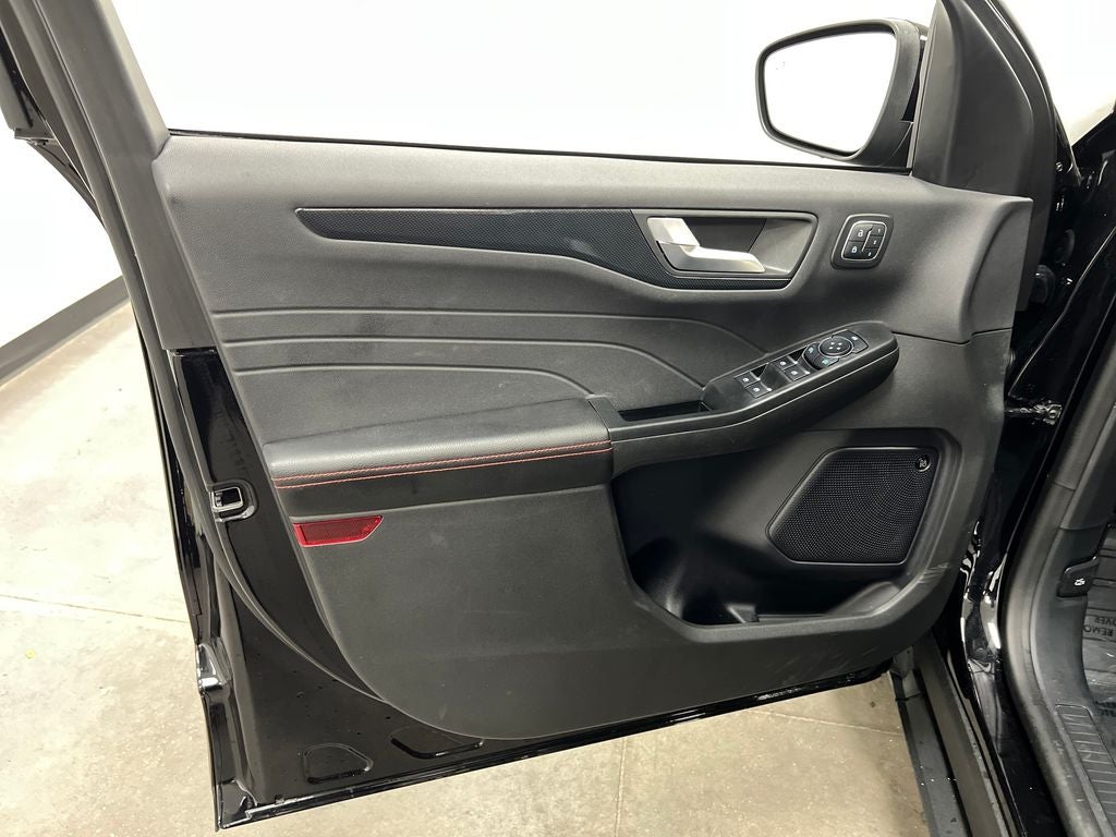 2024 Ford Escape ST-Line Elite