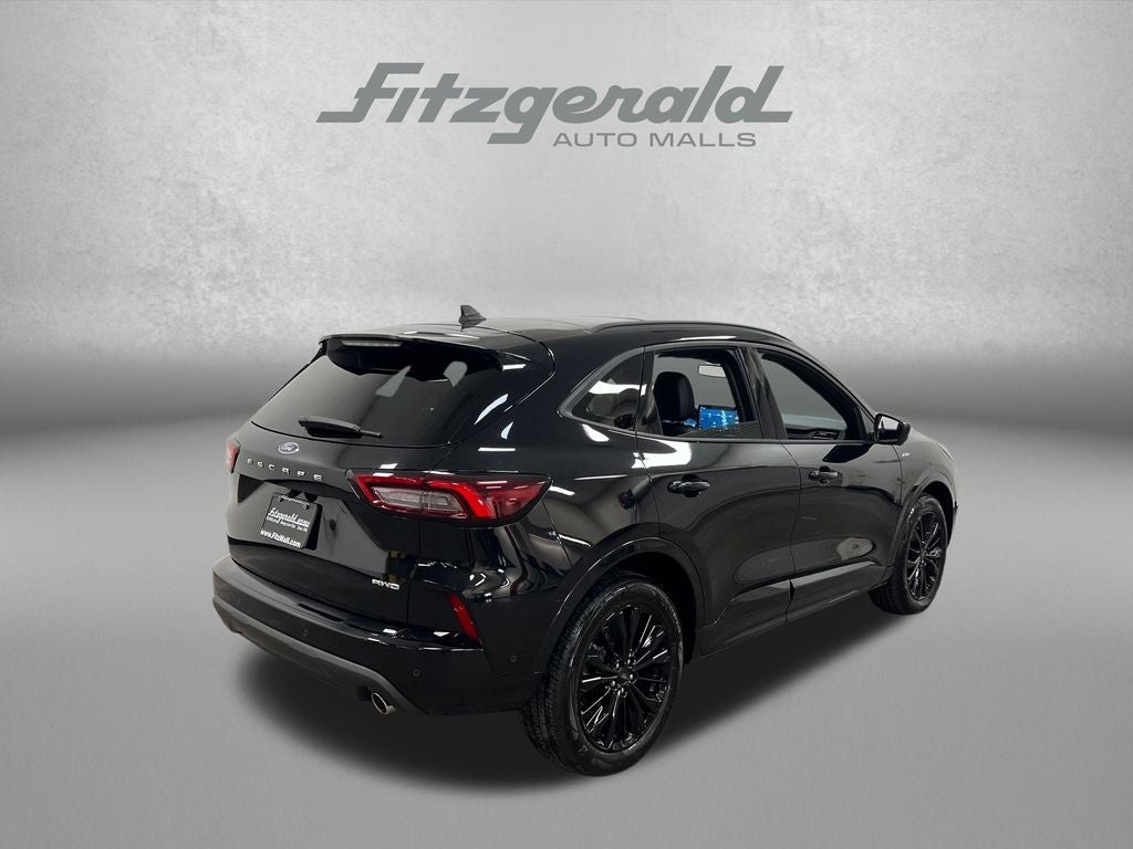 2024 Ford Escape ST-Line Elite