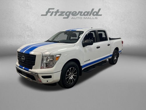 2023 Nissan Titan SV
