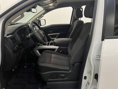 2023 Nissan Titan SV