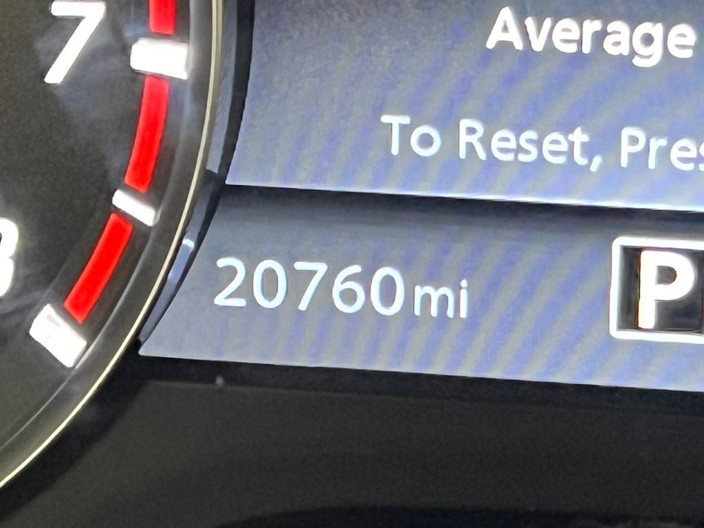 2023 Nissan Titan SV