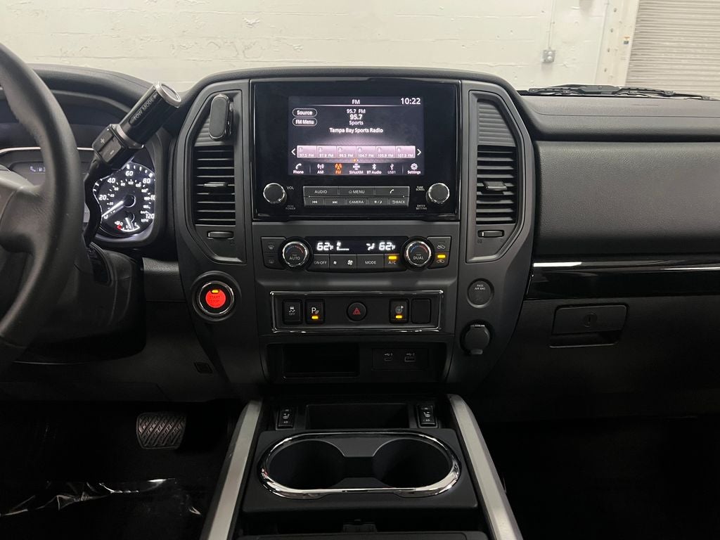 2023 Nissan Titan SV