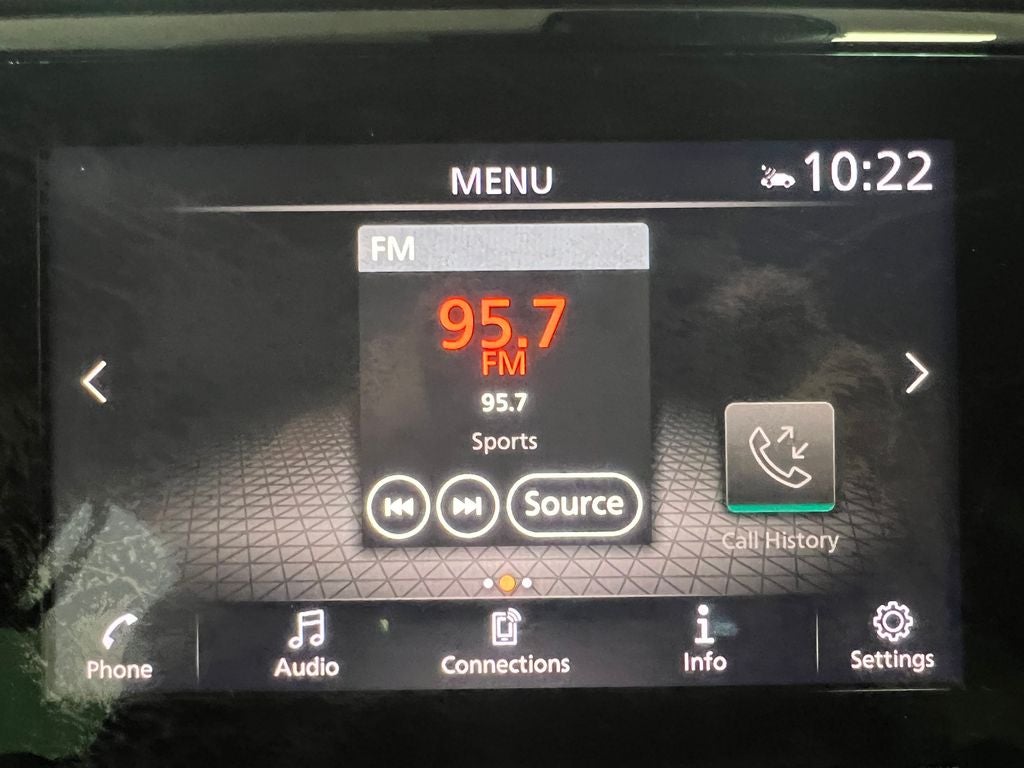 2023 Nissan Titan SV
