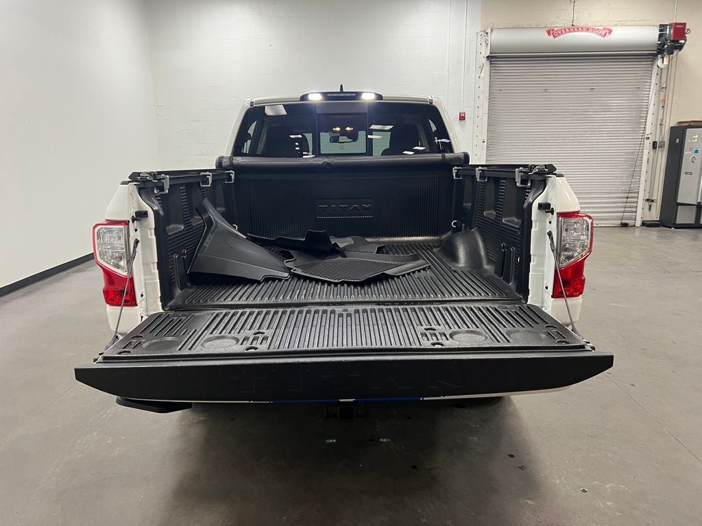 2023 Nissan Titan SV