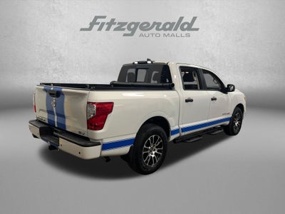 2023 Nissan Titan SV