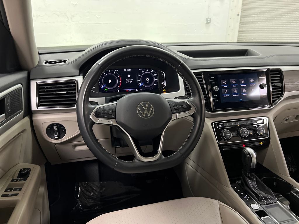 2022 Volkswagen Atlas 3.6L V6 SE w/Technology