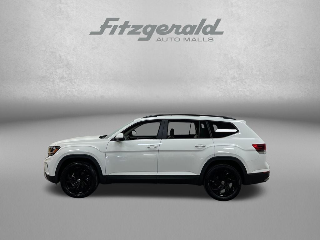 2022 Volkswagen Atlas 3.6L V6 SE w/Technology