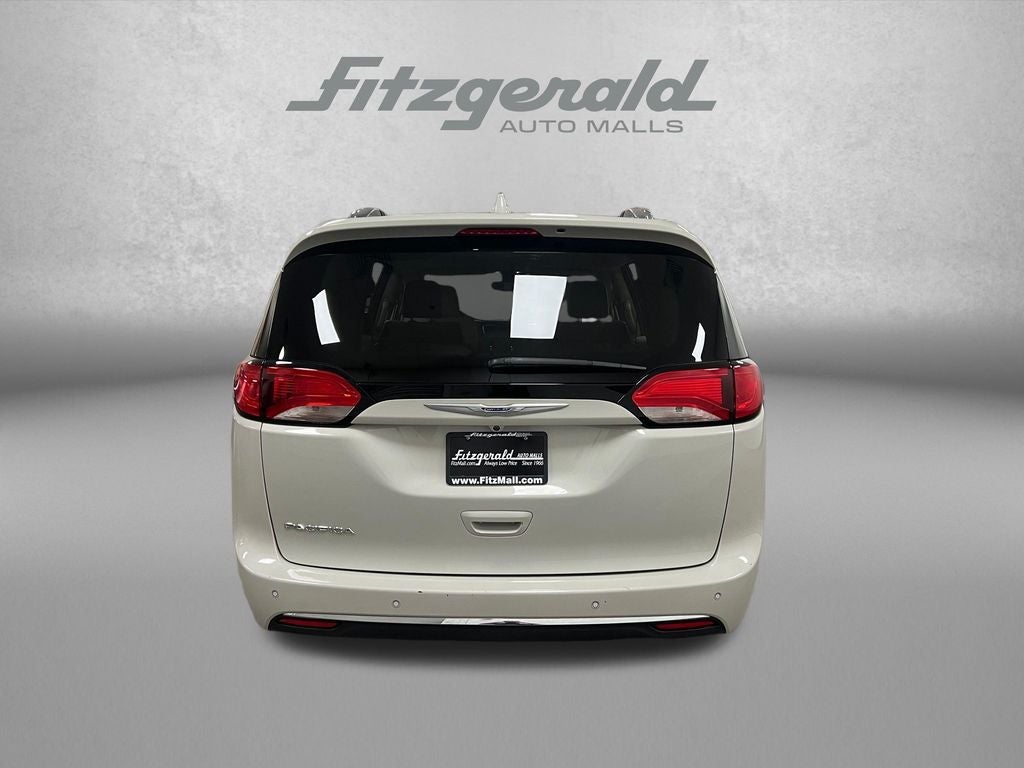 2019 Chrysler Pacifica Touring L
