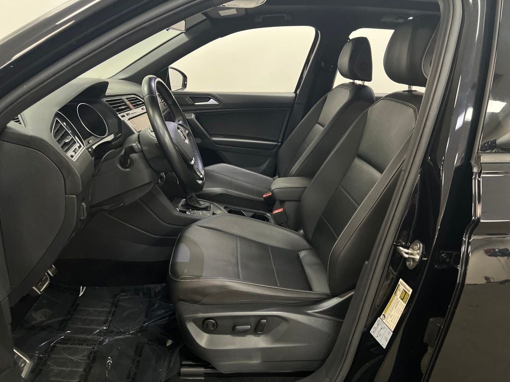 2021 Volkswagen Tiguan 2.0T SE R-Line Black
