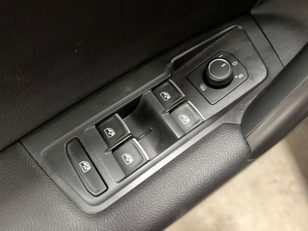 2021 Volkswagen Tiguan 2.0T SE R-Line Black