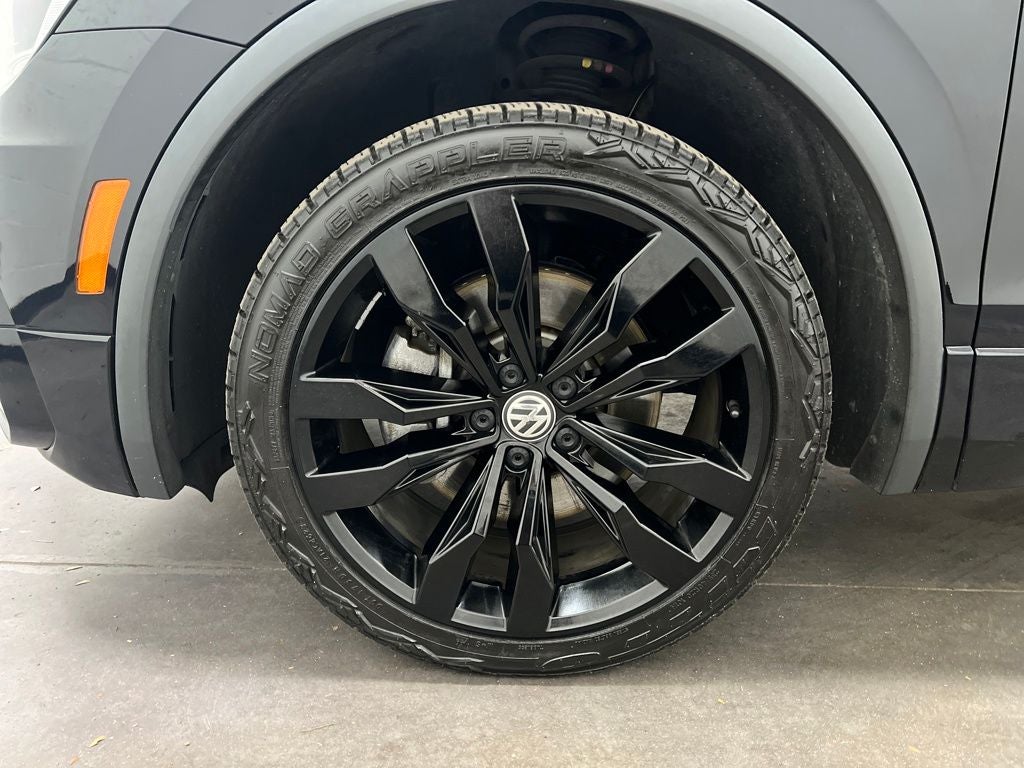 2021 Volkswagen Tiguan 2.0T SE R-Line Black