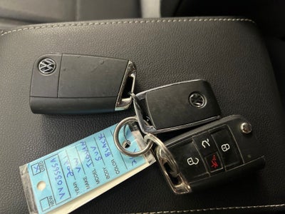 2021 Volkswagen Tiguan 2.0T SE R-Line Black