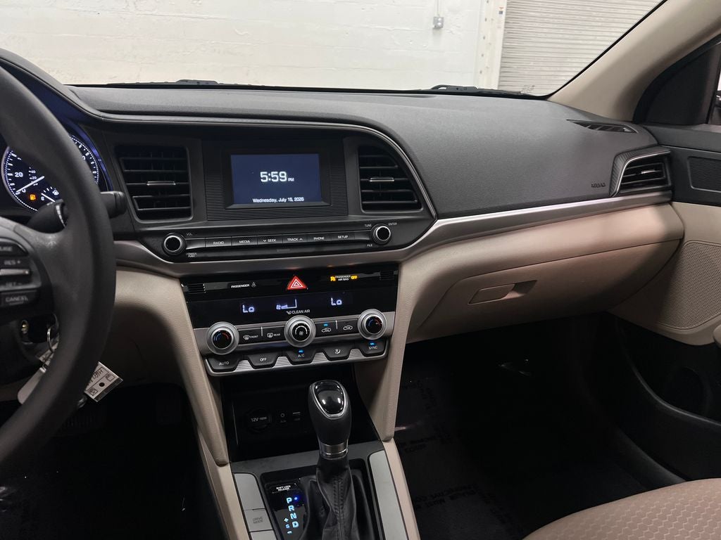 2020 Hyundai Elantra SE