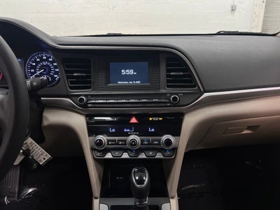 2020 Hyundai Elantra SE