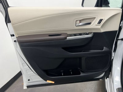 2022 Toyota Sienna Platinum 7 Passenger