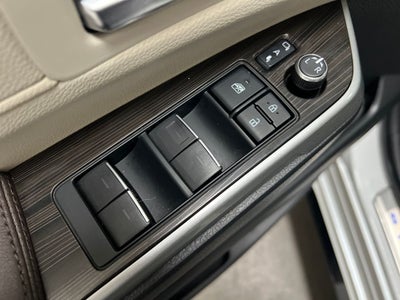 2022 Toyota Sienna Platinum 7 Passenger