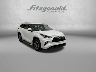 2025 Toyota Highlander Hybrid XLE