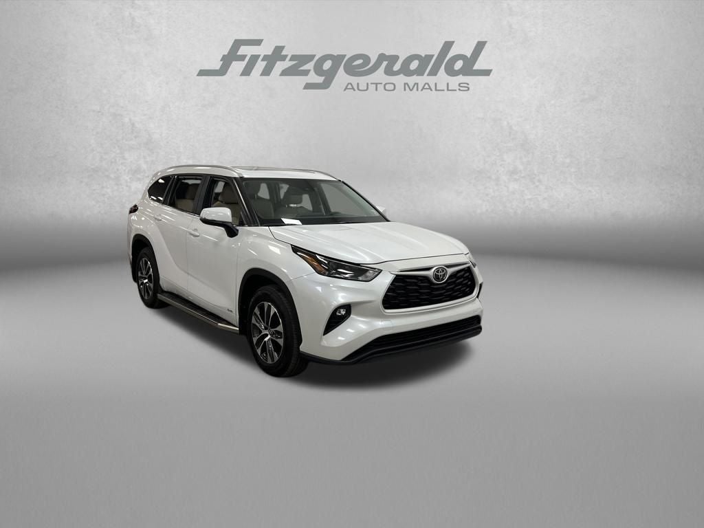2025 Toyota Highlander Hybrid XLE