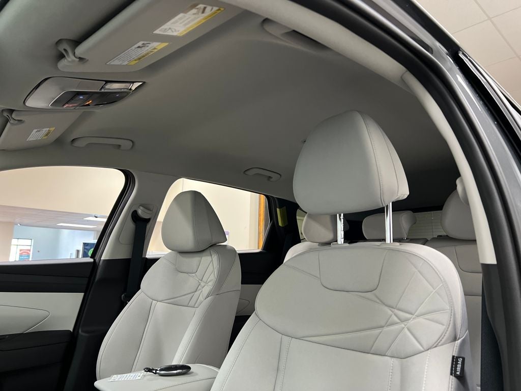 2026 Hyundai Tucson Hybrid SEL