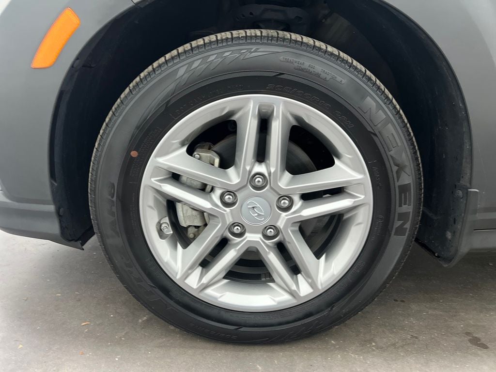 2023 Hyundai Kona SE