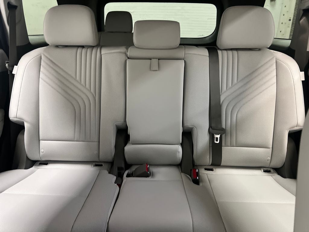 2026 Hyundai Palisade Hybrid Blue SEL 8 Passenger