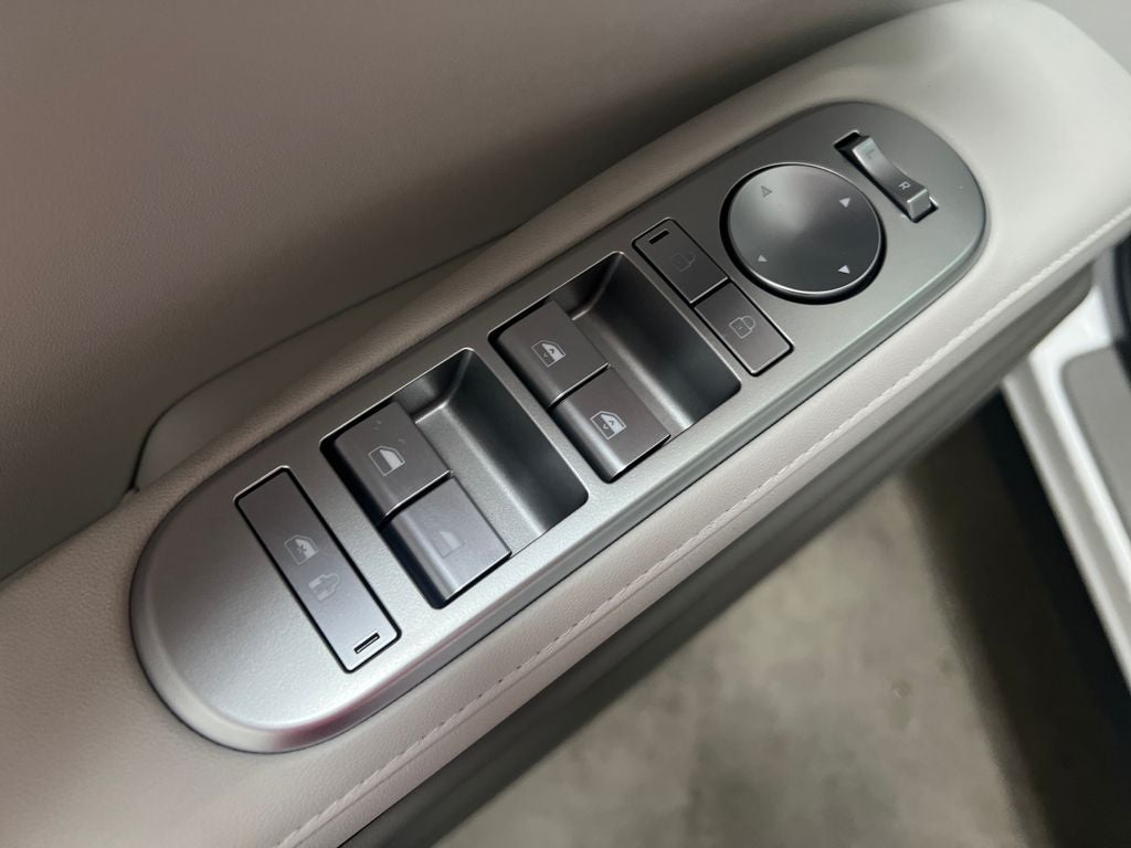 2026 Hyundai Palisade Hybrid Blue SEL 8 Passenger