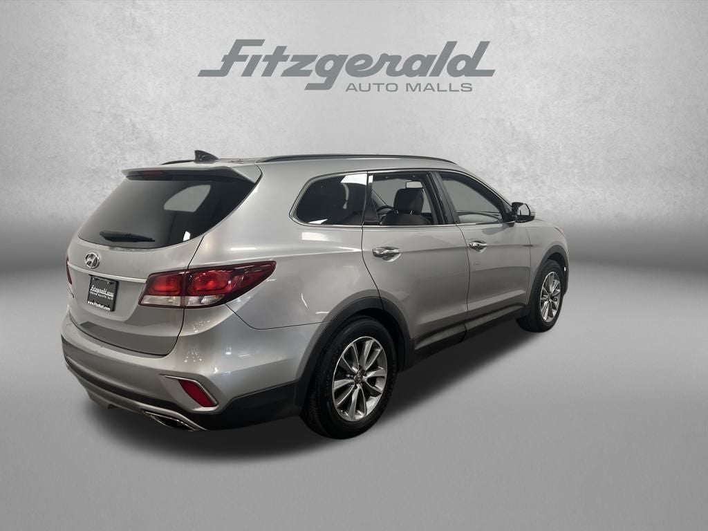 2017 Hyundai Santa Fe SE