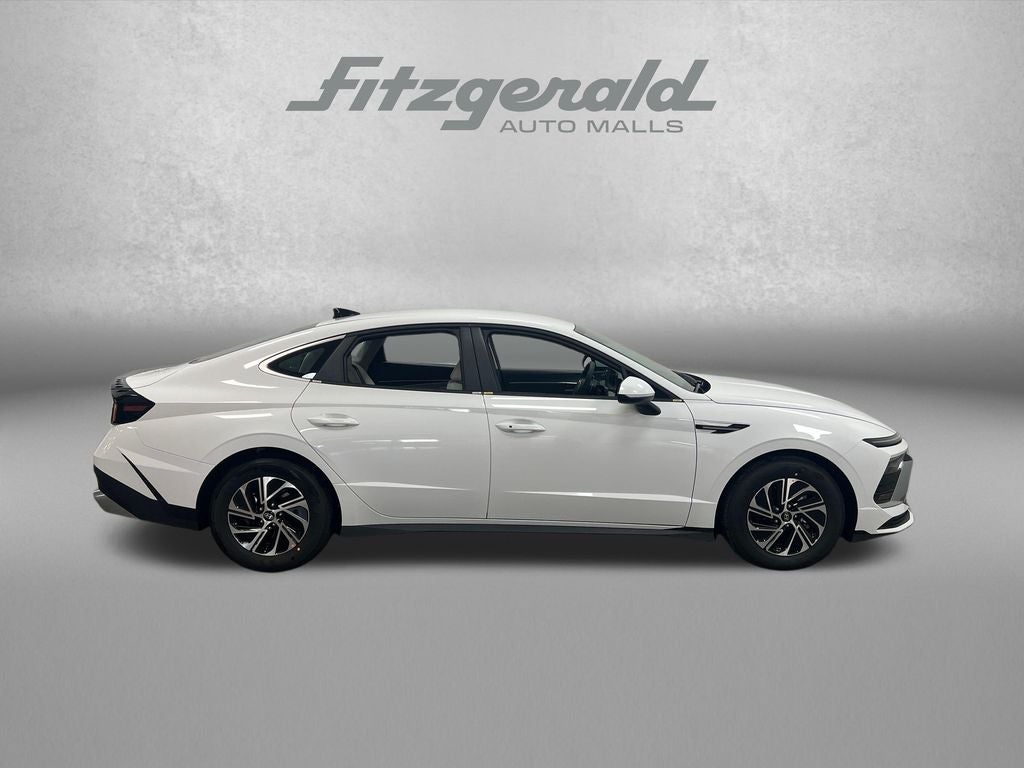 2026 Hyundai Sonata Hybrid Blue