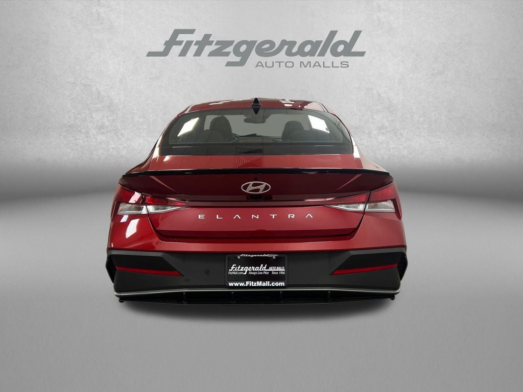 2025 Hyundai Elantra SEL Sport