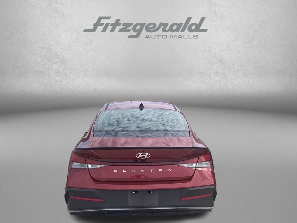 2025 Hyundai Elantra SEL Sport