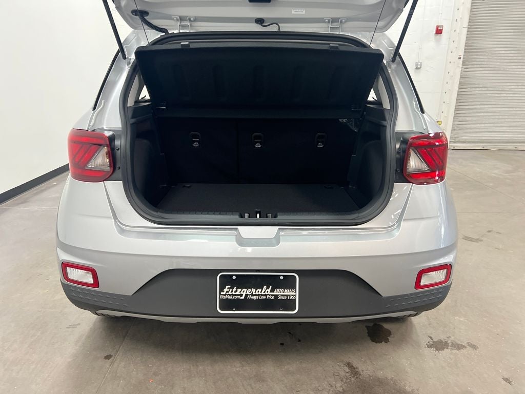 2026 Hyundai Venue SE
