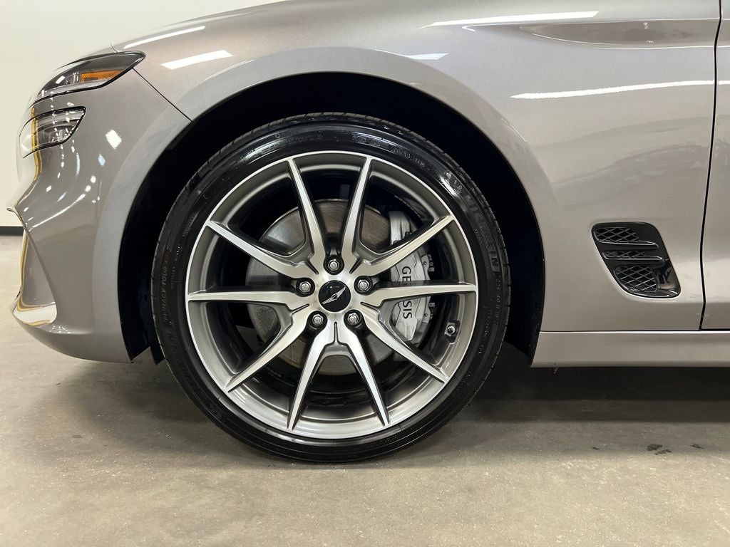 2025 Genesis G70 2.5T