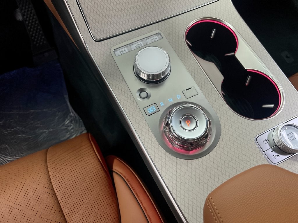2027 Genesis GV80 2.5T Prestige