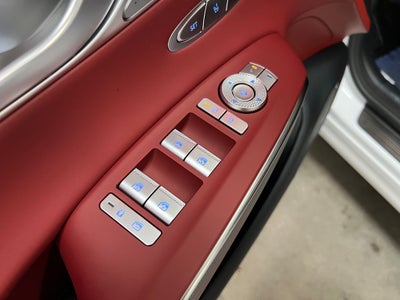 2027 Genesis GV70 2.5T Sport Prestige