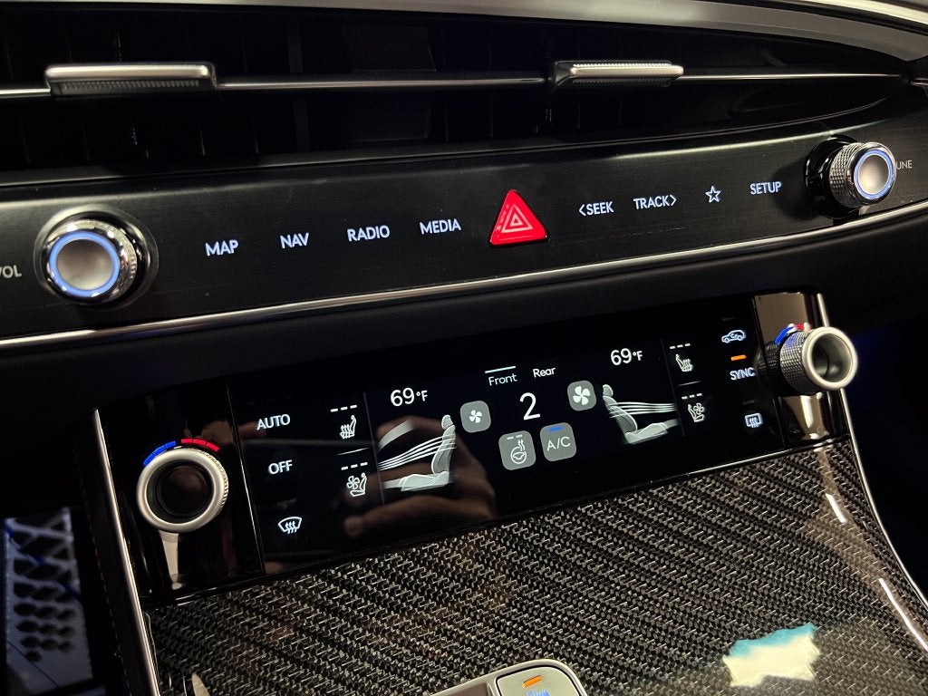2027 Genesis GV70 3.5T Prestige Graphite