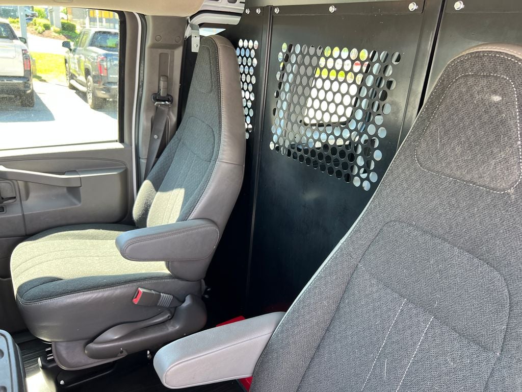 2025 GMC Savana 2500 Work Van