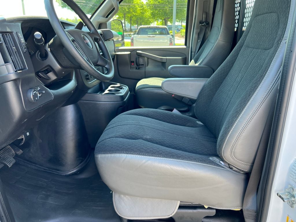 2025 GMC Savana 2500 Work Van
