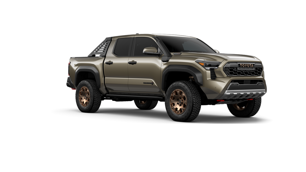 2026 Toyota Tacoma i-FORCE MAX Trailhunter