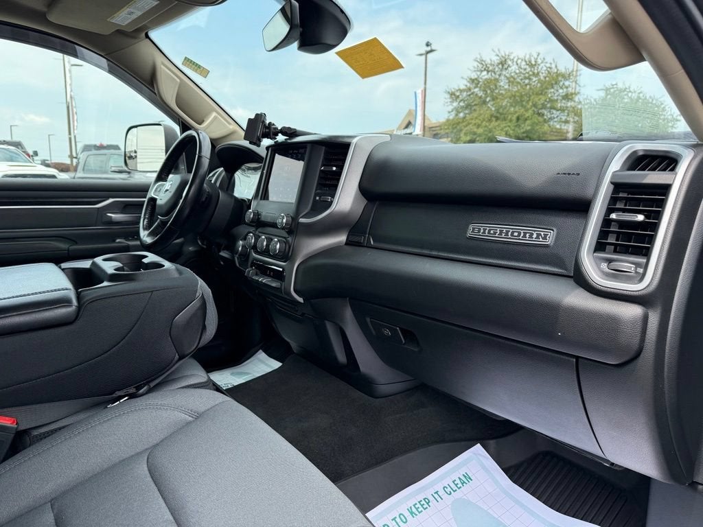 2020 RAM 1500 Big Horn Quad Cab 4x4 6'4" Box
